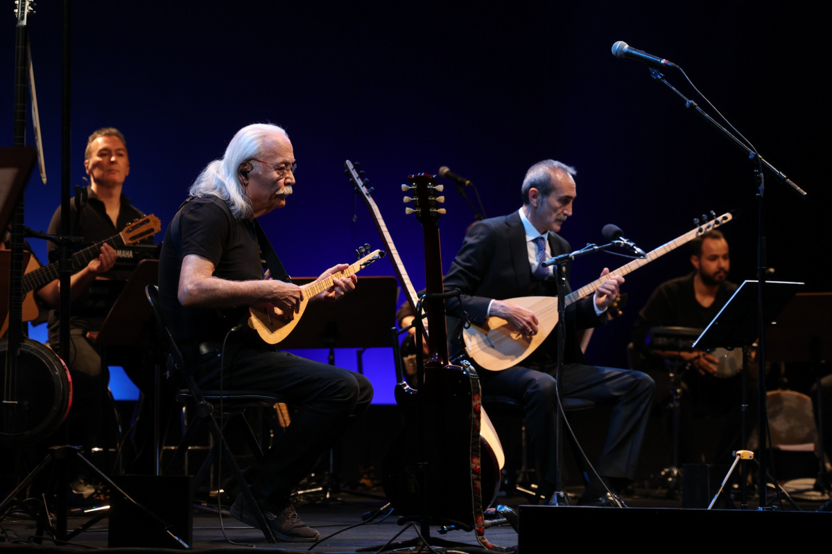 Cahit Berkay ve Cengiz Özkan’dan konser