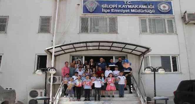 Silopi’de Emniyet Müdürünün koltuğuna çocuklar oturdu