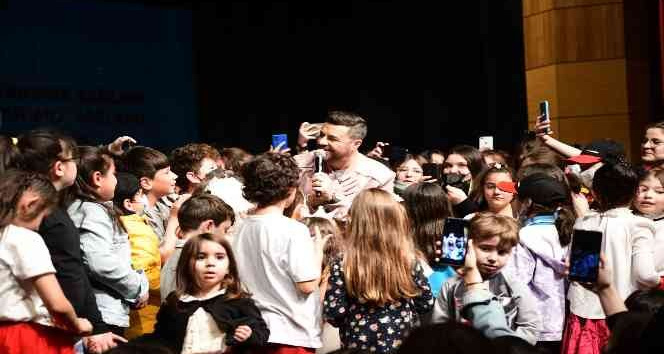 Minikler Burak Kut ile coştu