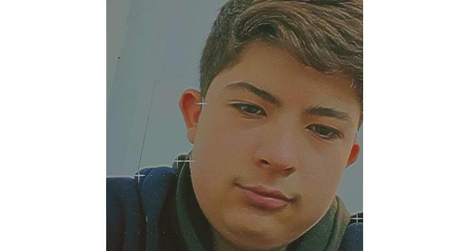 Kamyonetin çarptığı motosiklet sürücüsü hayatını kaybetti