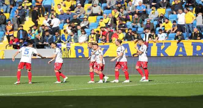 Şeref Özcan: "Golü benim atmam önemli değil”