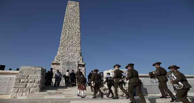 Cape Helles Anıtı’nda tören