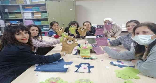 Atıklardan yapılan oyuncaklar çocukları sevindirdi