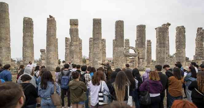 Mersin’de antik kentte tarihi gezi