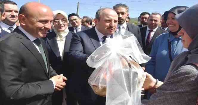 Bakan Varank’tan girişimci Altınovalı kadınlara tam destek