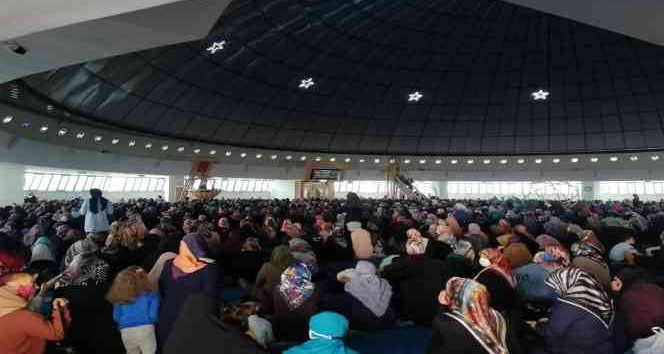 Terzibaba Camisinde kadınlara yönelik Kadir Gecesi ve Hatim Duası programı düzenlendi