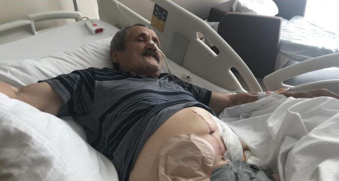 Pide kabul etmek düşüncesince girmiş bulunduğu kuyrukta 68 yaşındaki Kıbrıs gazisini merhametsizce dövdüler