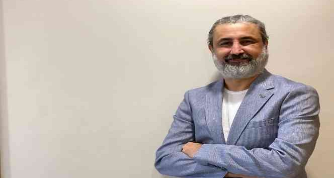 Op. Dr. Karatoprak, annelik estetiği hakkında bilgilendirdi