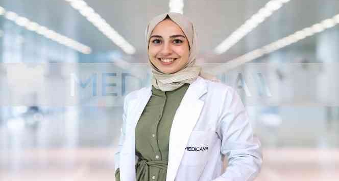 Diyetisyen Kübra Karakuş: “Normal beslenmeye geçiş sindirim sistemi rahatsızlıklarına yol açabilir”