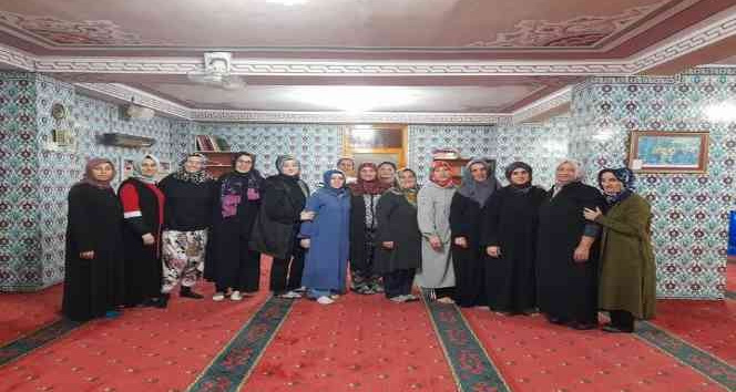 Esenköy’de camilerin bayram temizliği ev hanımlarından