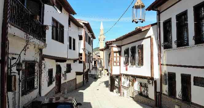 Tokat’ta tarihi sokak turizme kazandırıldı