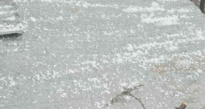 Adana’da dolu yağışı etkili oldu