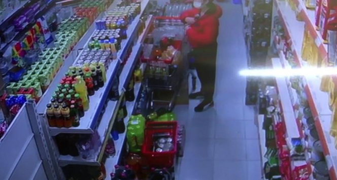 Küçükçekmecede hırsızlık yapanları market sahibi yakaladı