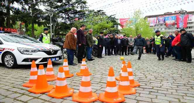 Trabzon’da “Yayalar için 5 adımda güvenli trafik&quot; etkinliği
