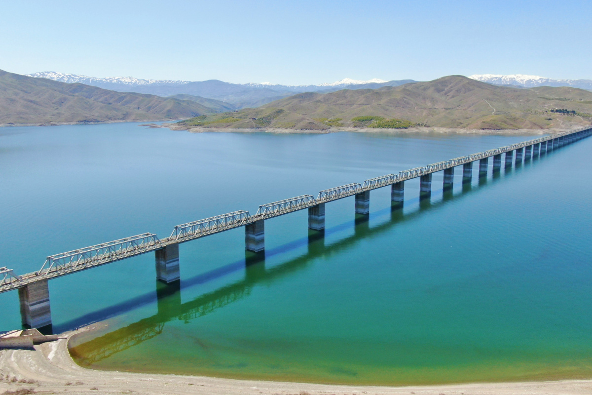 Türkiye'nin en uzun demir yolu köprüsü Elazığ’da