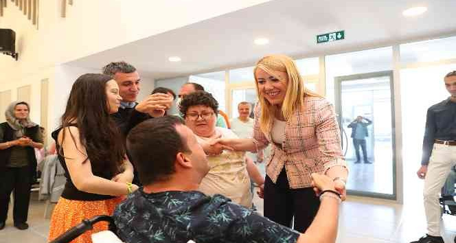 Evlenecek özel bireylere salon kirası 1 TL