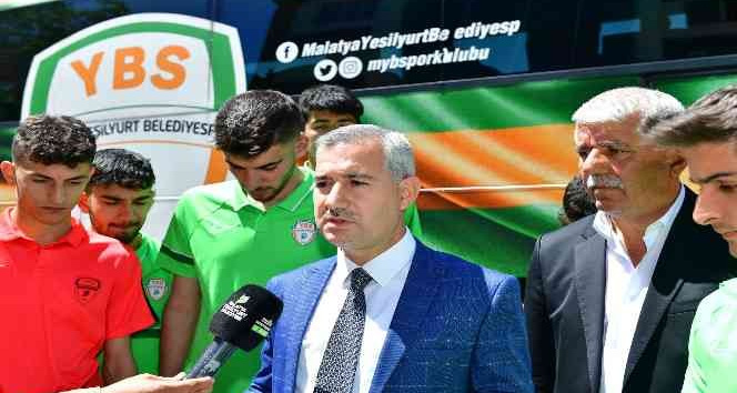 Yeşilyurt Belediyespor U-18 takımı Kahramanmaraş’a uğurladı