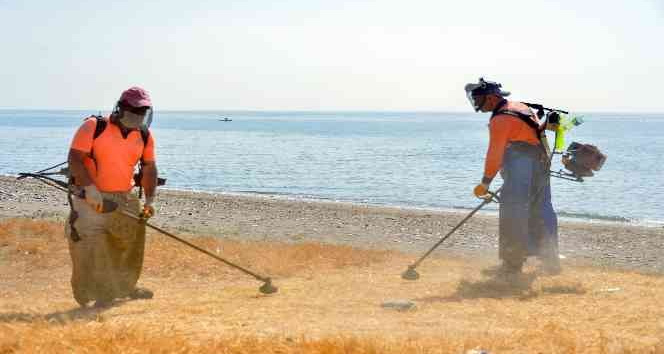 Mersin Büyükşehir Belediyesi, plajları yaza hazırlıyor