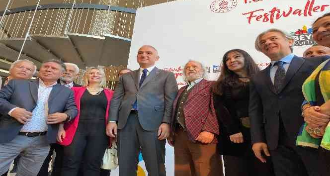 Beyoğlu ve Başkent Kültür Yolu Festivalleri AKM’de tanıtıldı