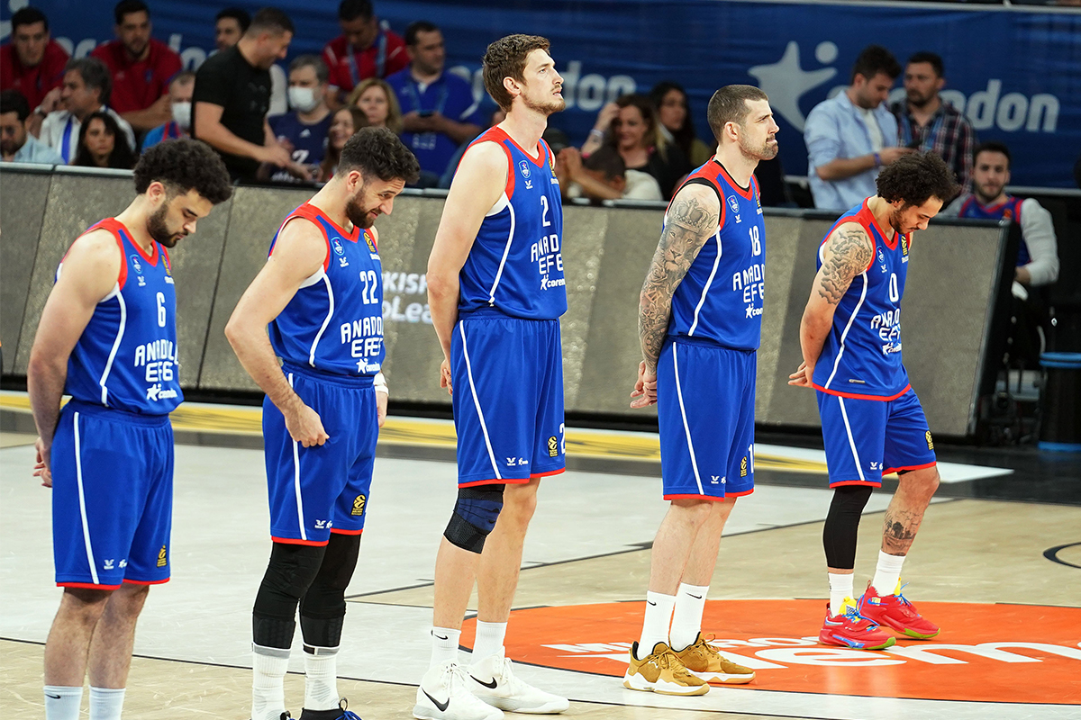 Anadolu Efes’in EuroLeague Şampiyonluğu Bahçelievler’de ölümsüzleşiyor
