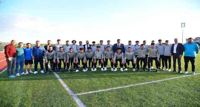 Kahramankazan U18 futbol takımı Türkiye Şampiyonası için Afyon’a hareket etti