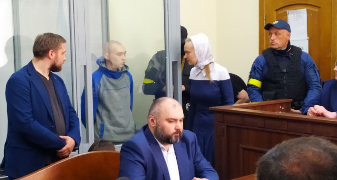 Ukraynada Rus askerin yargılanmasına başlandı