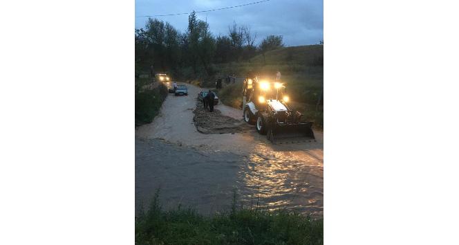 Nevşehir’de sağanak yağış sele neden oldu
