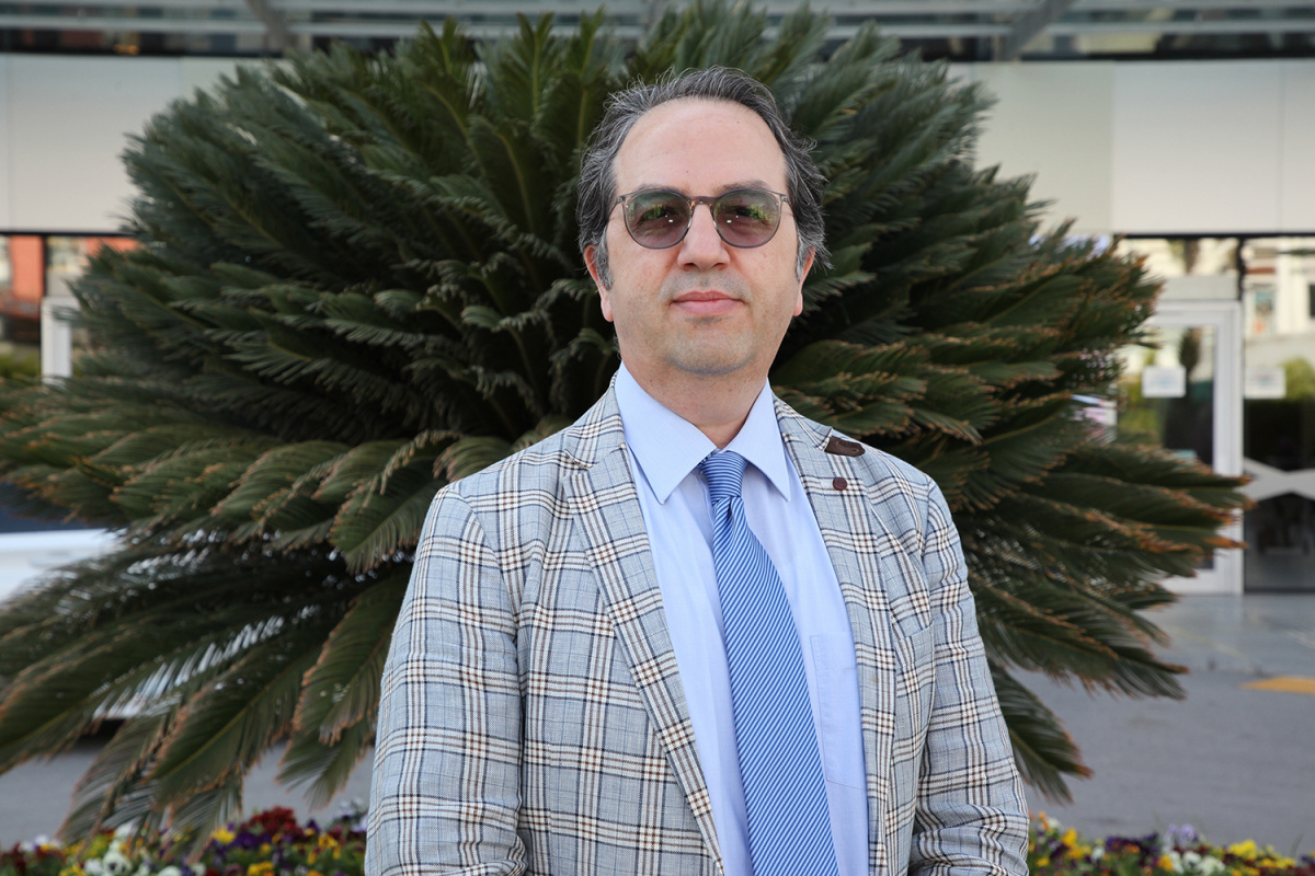 Bilim Kurulu Üyesi Prof. Dr. Şener'den Covid sonrası devam eden şikayet uyarısı
