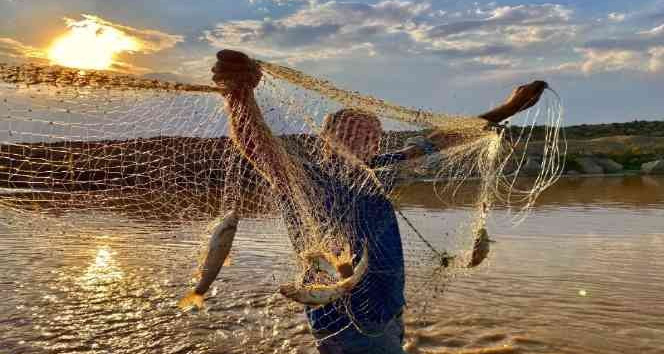 Bayburt’ta balık avı yasağı başladı