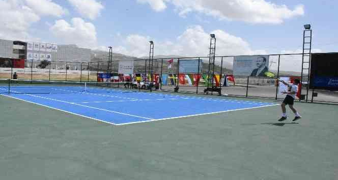 Şırnak’ta Uluslararası Cudi Cup Tenis Turnuvası başladı