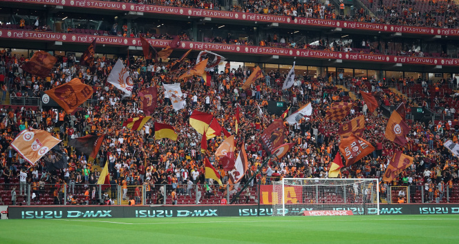 Galatasaray - Adana Demirspor maçını 35 bin 500 taraftar izledi