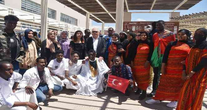 KMÜ’de 22 ülkeden yüzlerle öğrenci kültürlerini tanıttı