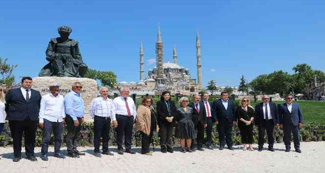Edirne’nin kanayan yarası Selimiye Meydanı hak ettiği görünüme kavuştu
