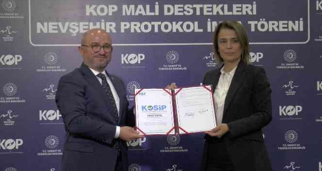 Nevşehir’de 17 milyar liralık 12 proje için protokol imzalandı
