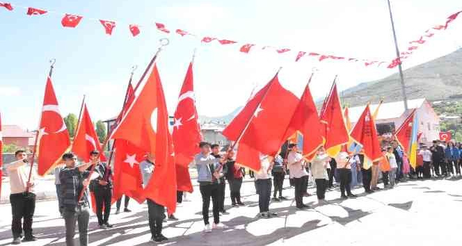 Bitlis’te 19 Mayıs Atatürk’ü Anma, Gençlik ve Spor Bayramı kutlamaları