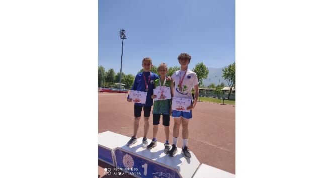 Osmangazili atletlerden büyük başarı