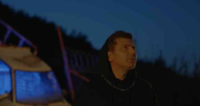 Erhan Erkal yeni şarkısıyla hit oldu