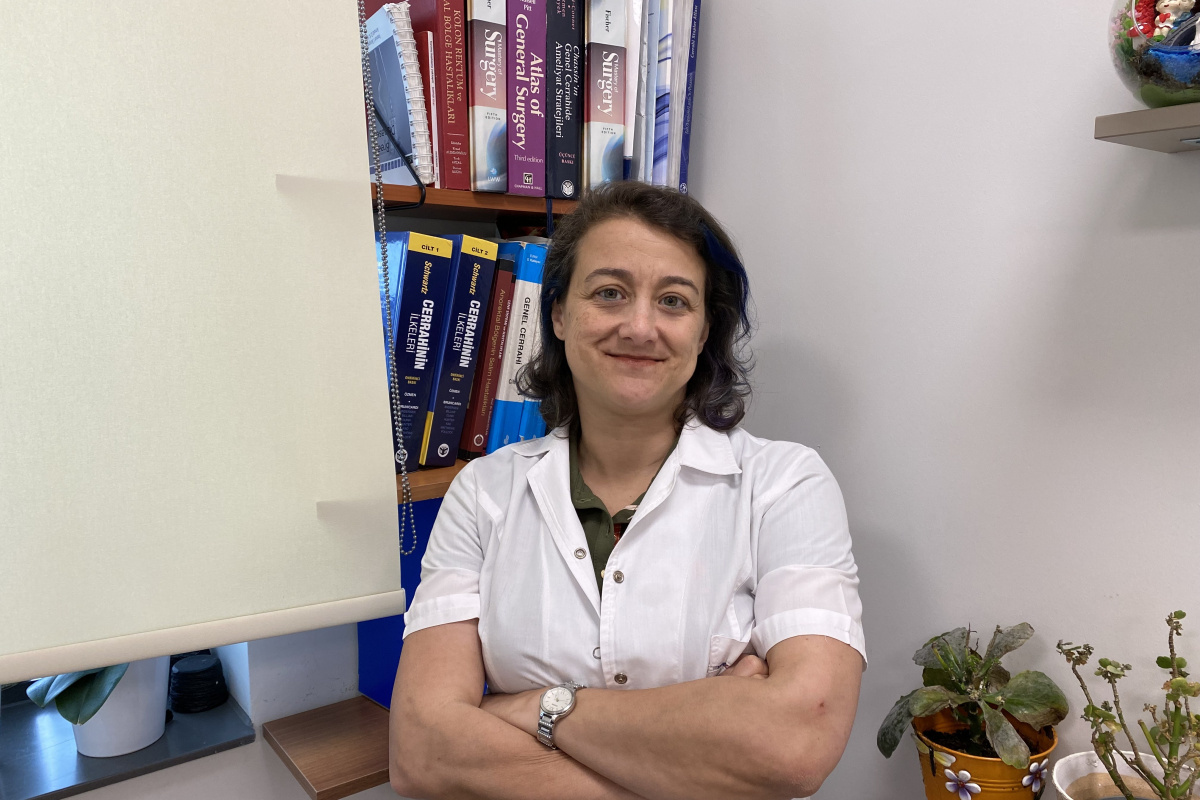 Doç. Dr. Ebru Şen'den meme kanseri uyarısı: 'Çürüme oluşana kadar doktora gitmeyenler var'
