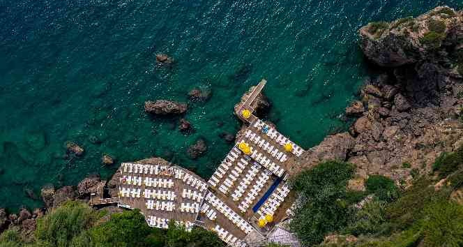 Muratpaşa’nın plajlarına mavi bayrak