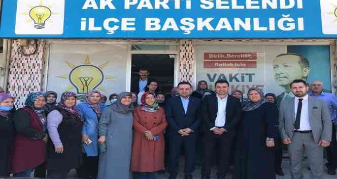AK Parti’li Baybatur Selendi’de temaslarda bulundu