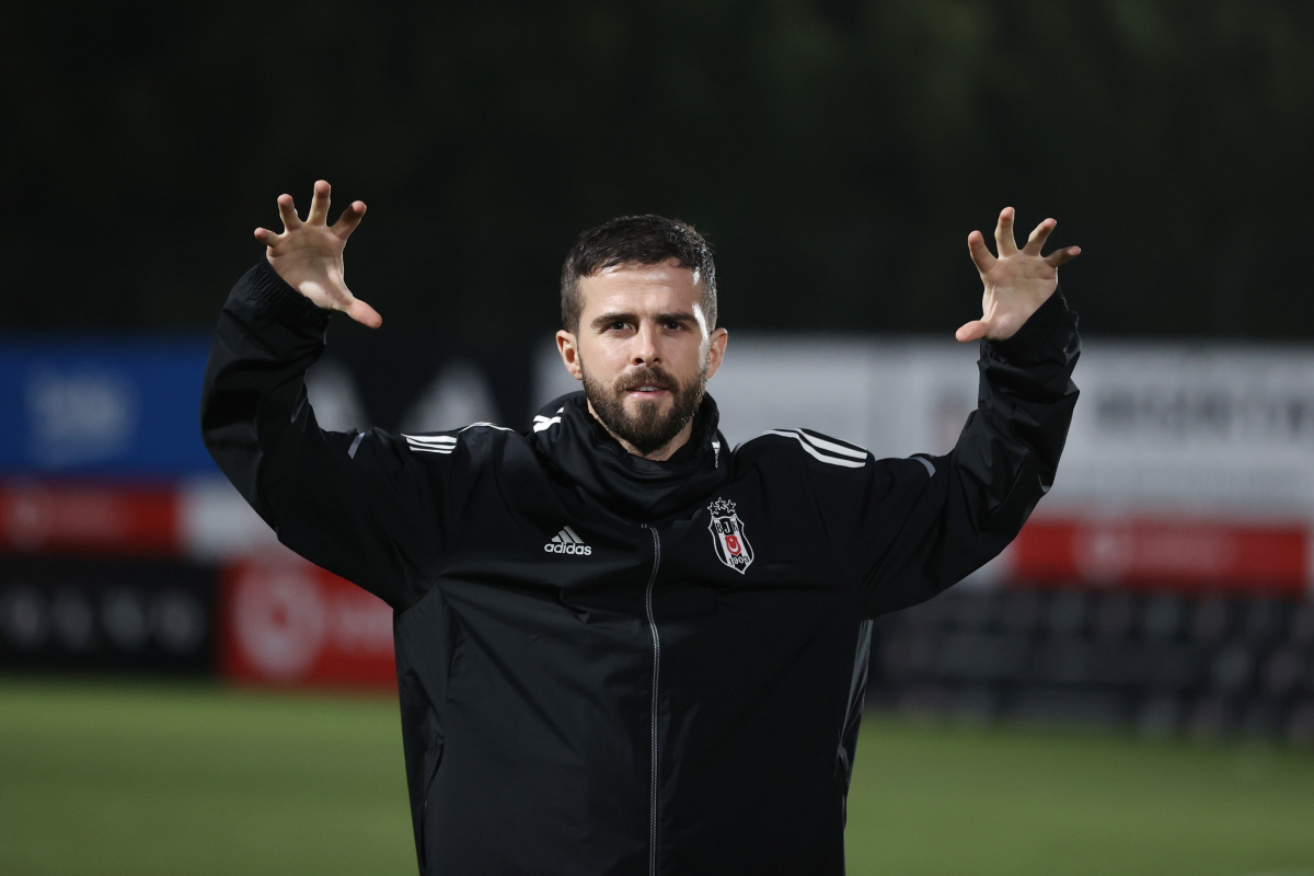 Pjanic, Beşiktaş'a veda etti