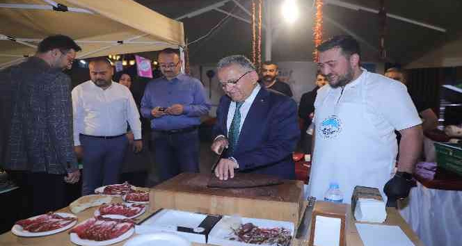 Başkan Büyükkılı. ’Asırlık Tariflerle Türk Mutfağı’ etkinliğine katıldı