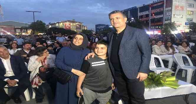 Esenyurt’ta Haluk Levent rüzgarı esti