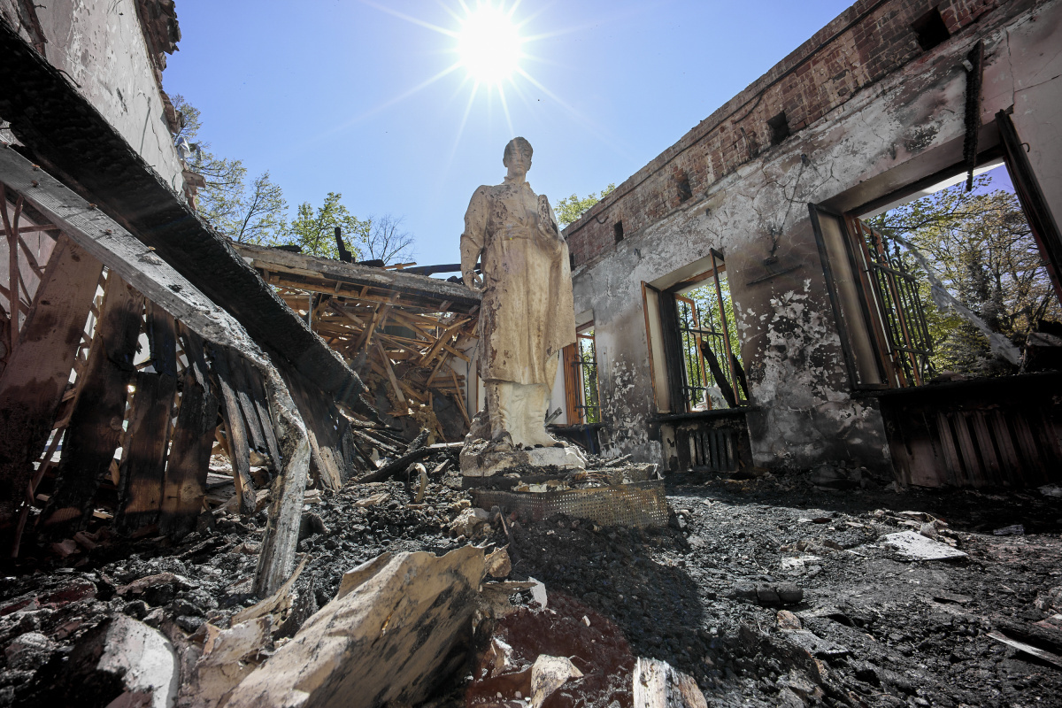 Ukrayna'da 350'den fazla tarihi ve kültürel mekan hasar gördü