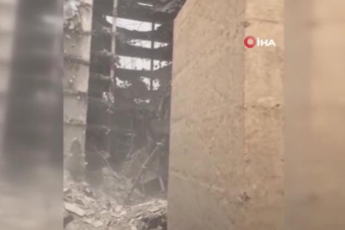 İran'da çöken binada can kaybı 10'a yükseldi