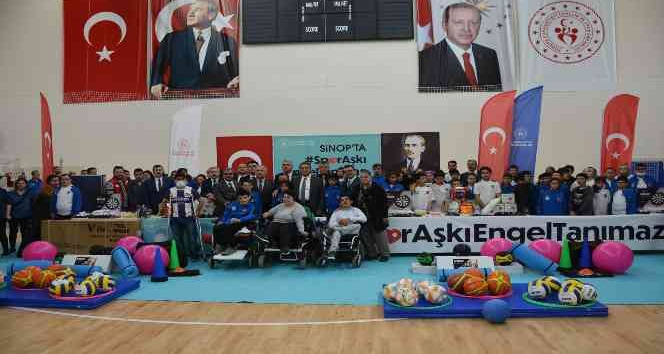 Sinop’ta özel eğitim okullarına spor malzemesi verildi