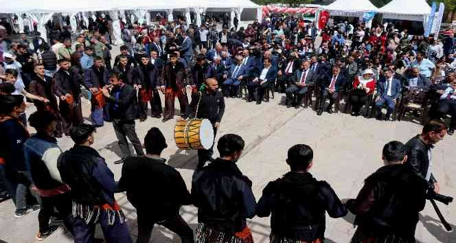 ‘1. Bitlis Kitap Fuarı’ kapılarını okuyuculara açtı