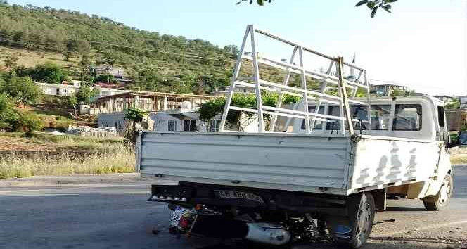 Motosikletlinin feci ölümü