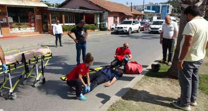 Çocuğa çarpmamak için motosikletini devirdi: 1 yaralı