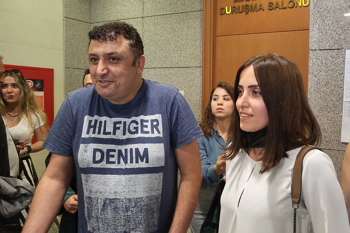 Eşine baltalı dehşeti yaşatan Mahsun Kırmızıgül'ün kardeşine 1 yıl 11 ay hapis